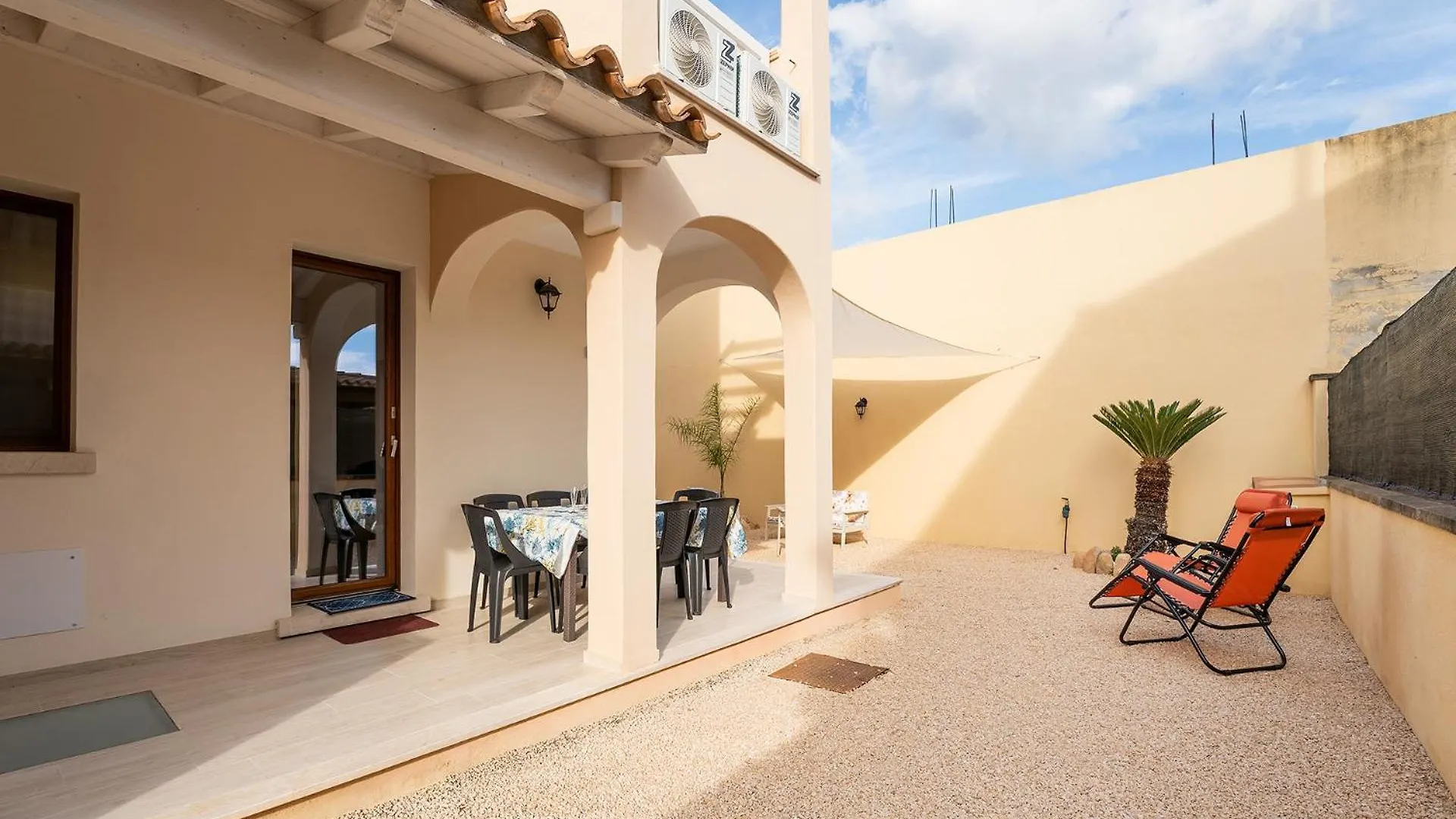 Casa vacanze Villa Dimora Del Sole, Pula Center